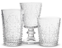 Load image into Gallery viewer, Lacework Vintage Style Wine Glass