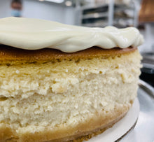 Load image into Gallery viewer, Whole 10" Cheesecake