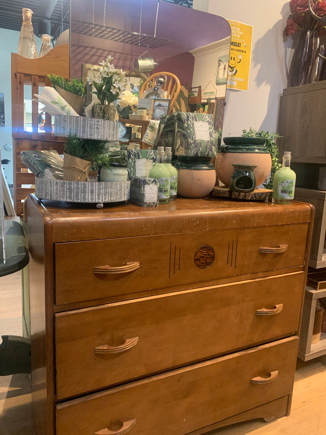 Vintage Dresser w/ mirror