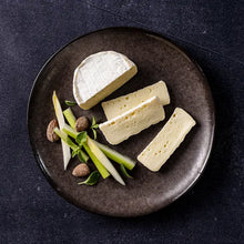 Load image into Gallery viewer, Castello Cheese - Brie 125g
