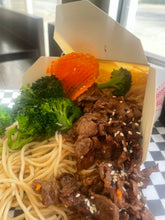 Load image into Gallery viewer, Lunch Special - Asian Beef Noodle Box
