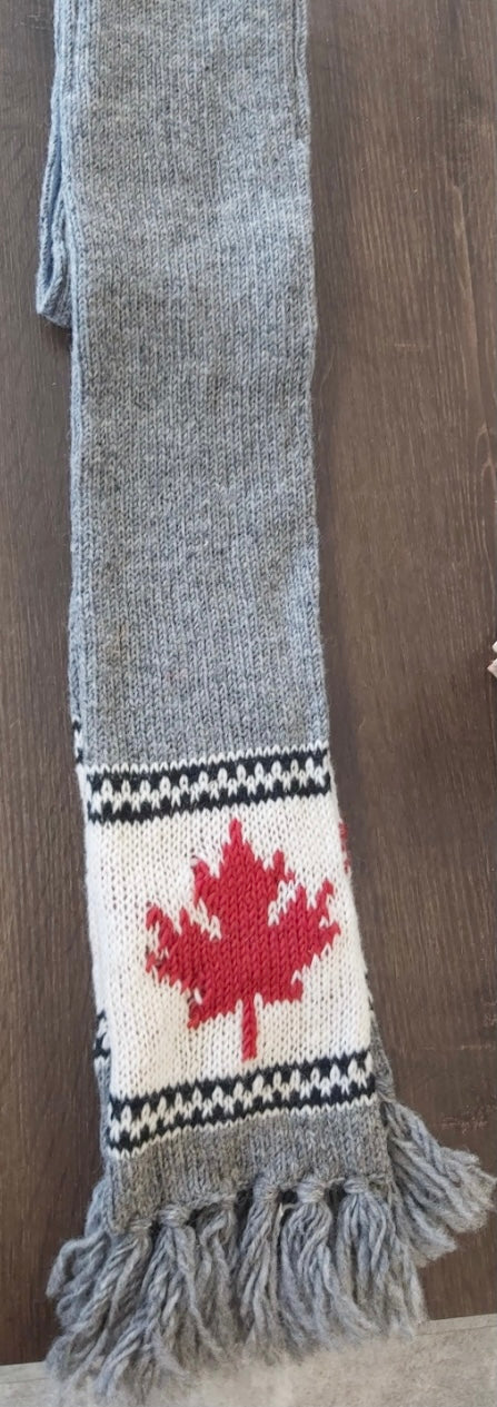 Knit Canada Scarf - Assorted