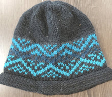 Load image into Gallery viewer, Knitted Touques - Assorted
